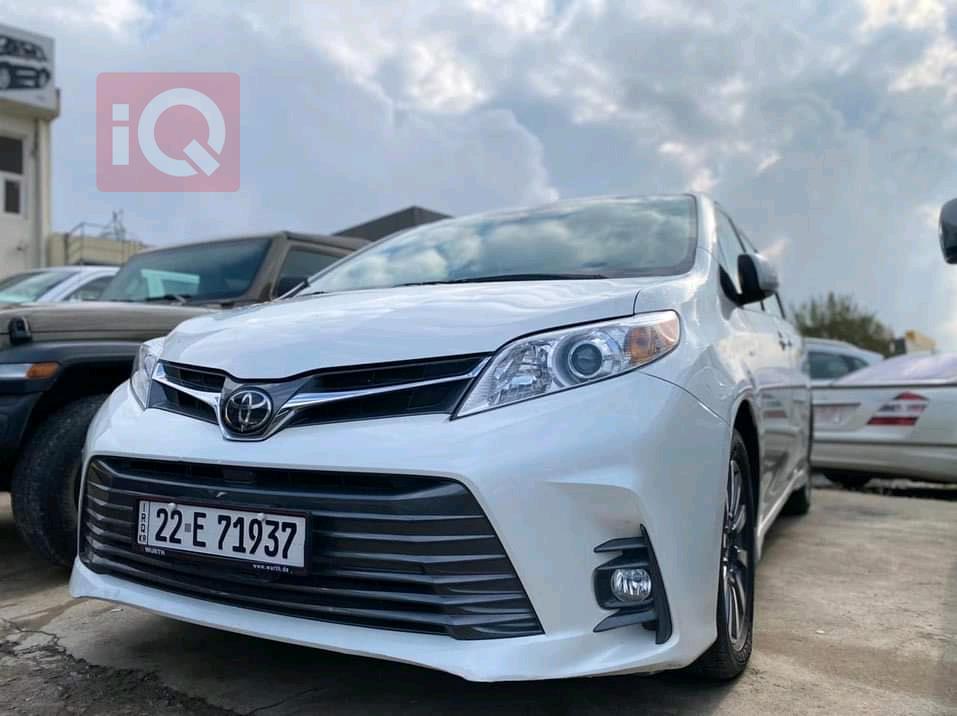 تويوتا سيينا